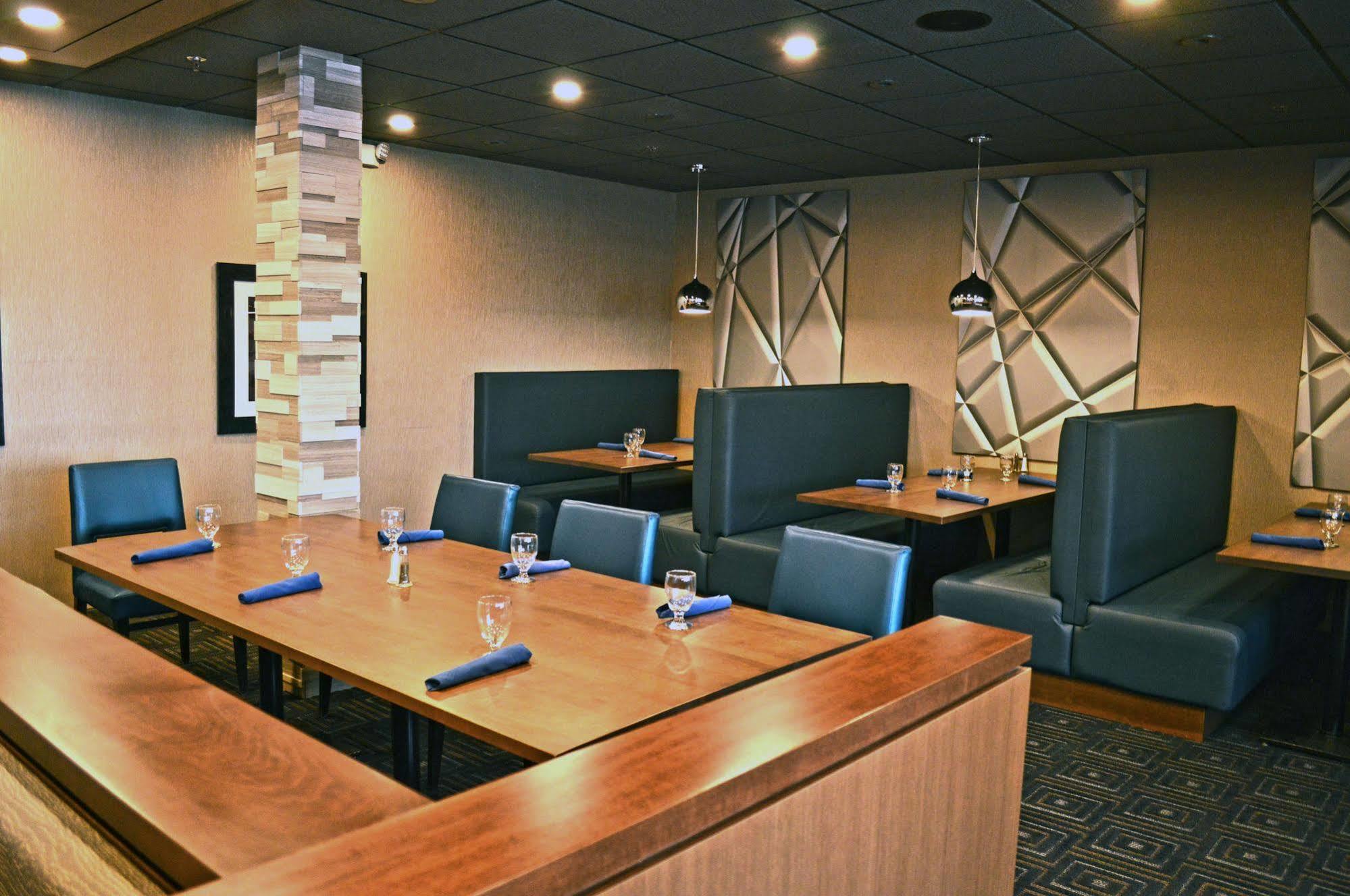 Holiday Inn & Suites Syracuse Airport - Liverpool By Ihg Exterior foto